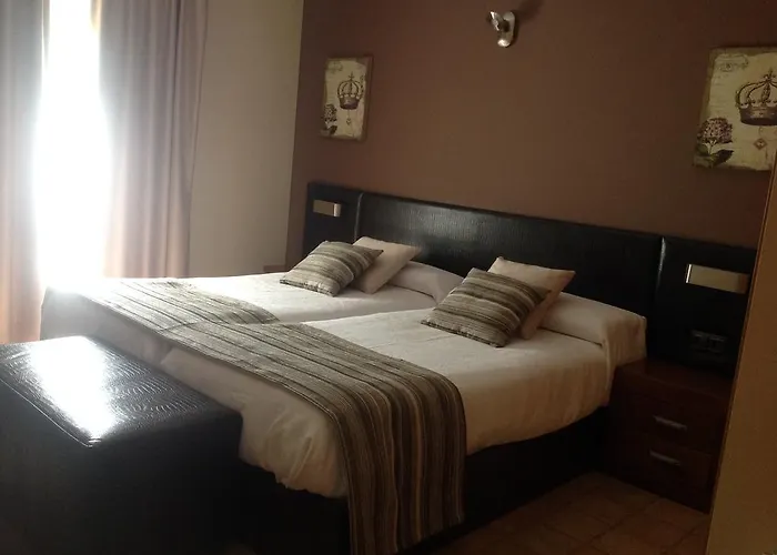 Hotell Casa Tejedor Las Almunias